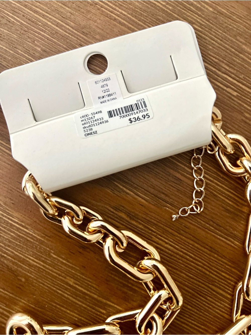 BOLD CHAIN COLLAR NECKLACE - Picture 4 of 4